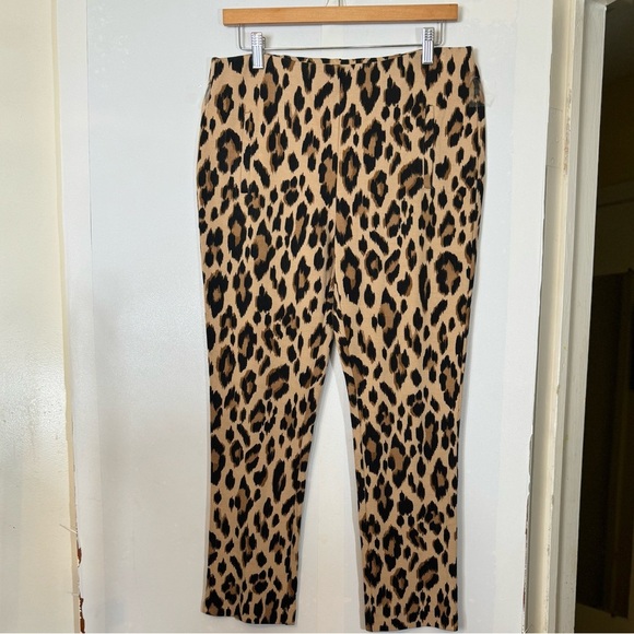 Chico's Juliet Animal-Print Ankle Pants - Picture 5 of 12